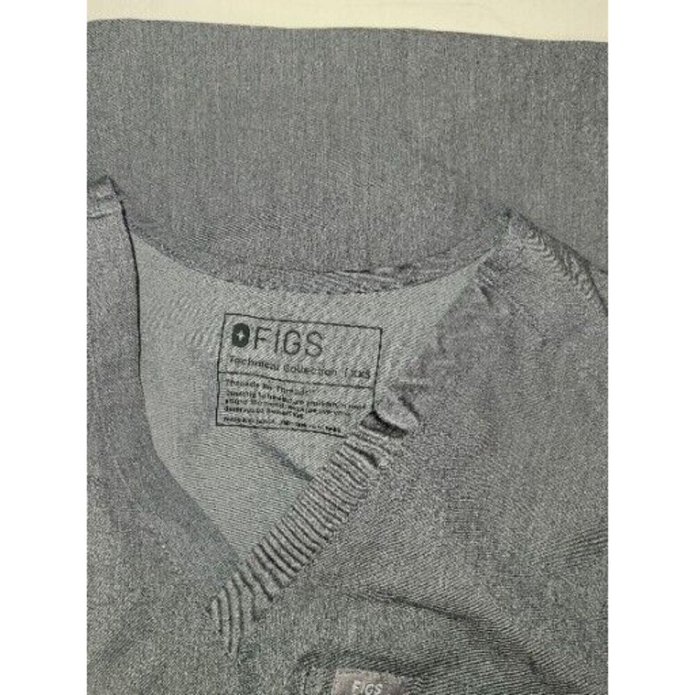 FIGS Technical Collection Scrub Top Gray Women's Size XXS - Picture 5 of 9